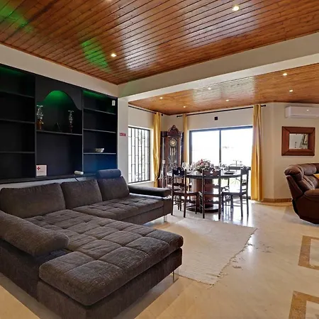 Miami Villa *